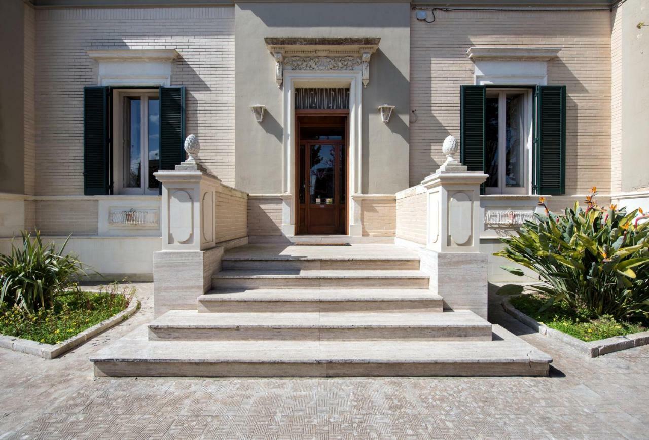 Villa Delle Zagare - Private Hydromassage Pool Surbo ภายนอก รูปภาพ